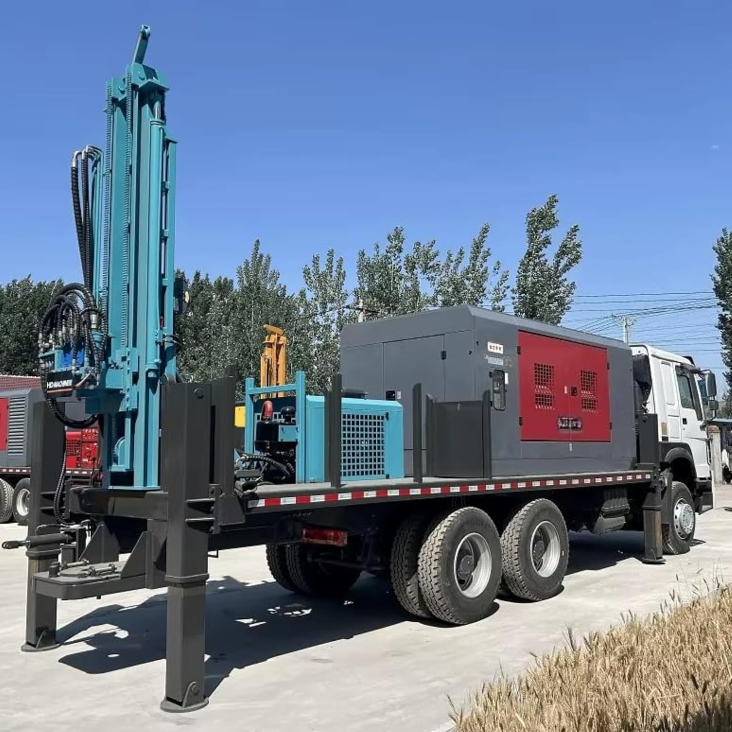 best truck mounted water well drilling rig,should I buy a truck mounted water well drilling rig,truck mounted water well drilling rig vs trailer mounted,deep well drilling machine pros cons,hydraulic water well drilling rig worth buying,best deep borehole drilling equipment - detailed features and technical specifications