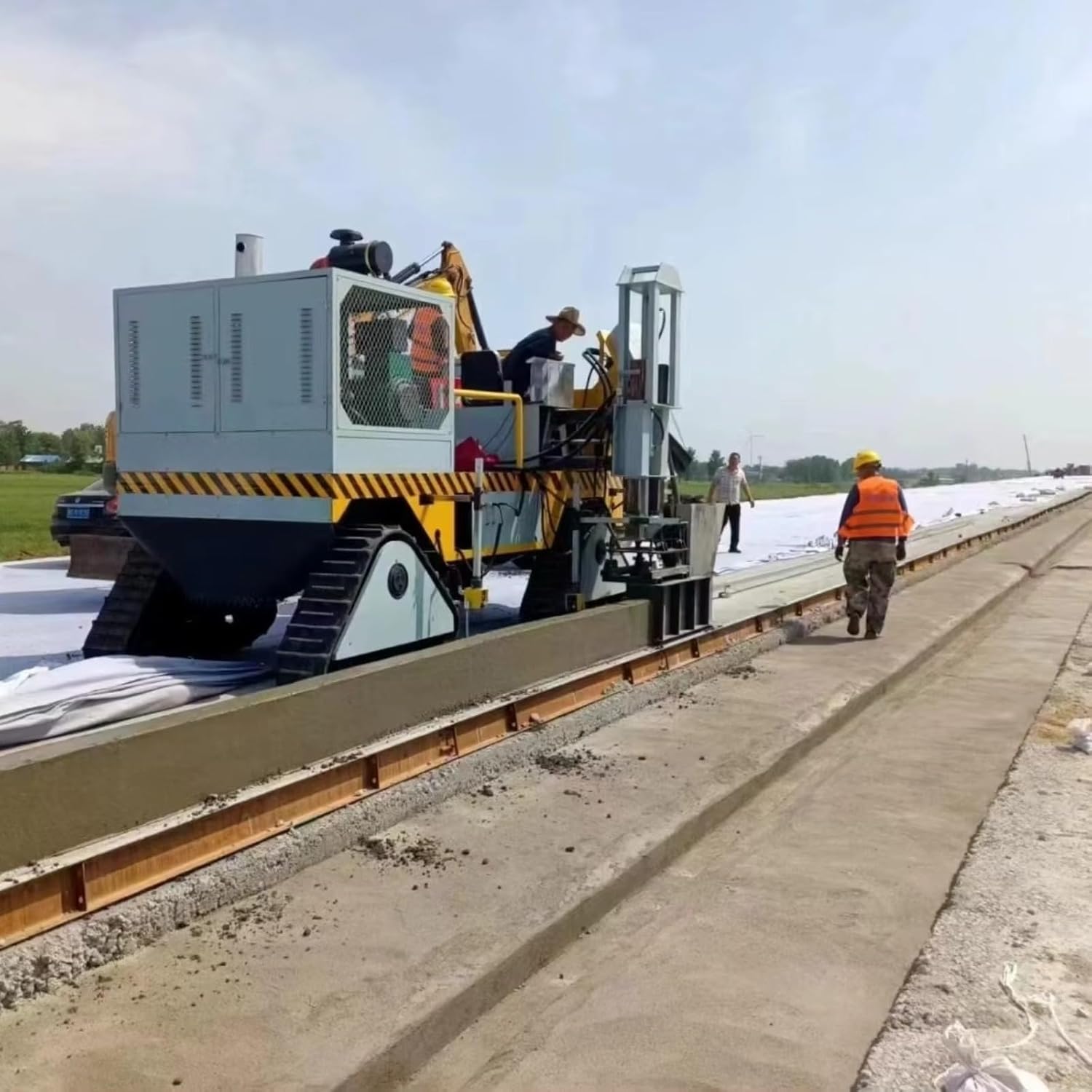 buy concrete curb slipform paver,concrete curb slipform paver pros cons,should I buy concrete curb slipform paver,concrete curb slipform paver vs alternatives,best curb slipform machine for contractors,concrete curb slipform paver worth buying unboxing and complete package contents