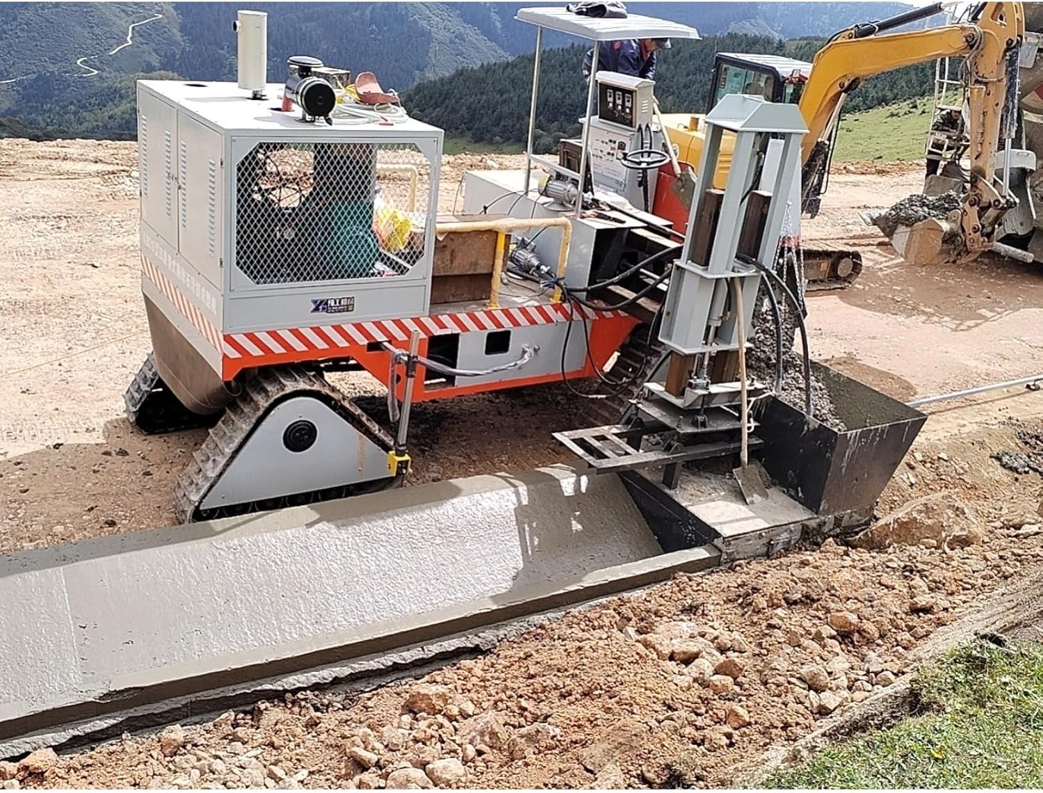 buy concrete curb slipform paver,concrete curb slipform paver pros cons,should I buy concrete curb slipform paver,concrete curb slipform paver vs alternatives,best curb slipform machine for contractors,concrete curb slipform paver worth buying performance testing and real-world results