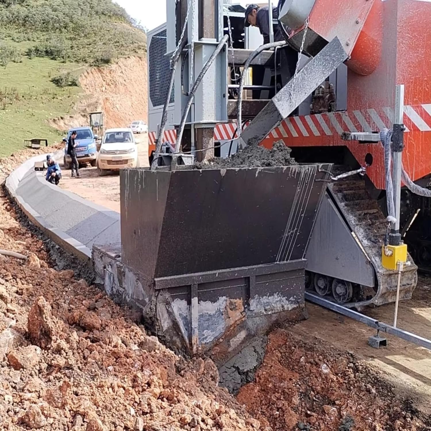 buy automatic slipform curb paver,stringless curb and gutter machine,GPS ready concrete curb machine,heavy duty curb paving equipment,automatic curb machine for infrastructure,slipform curb paver pros cons performance testing and real-world results