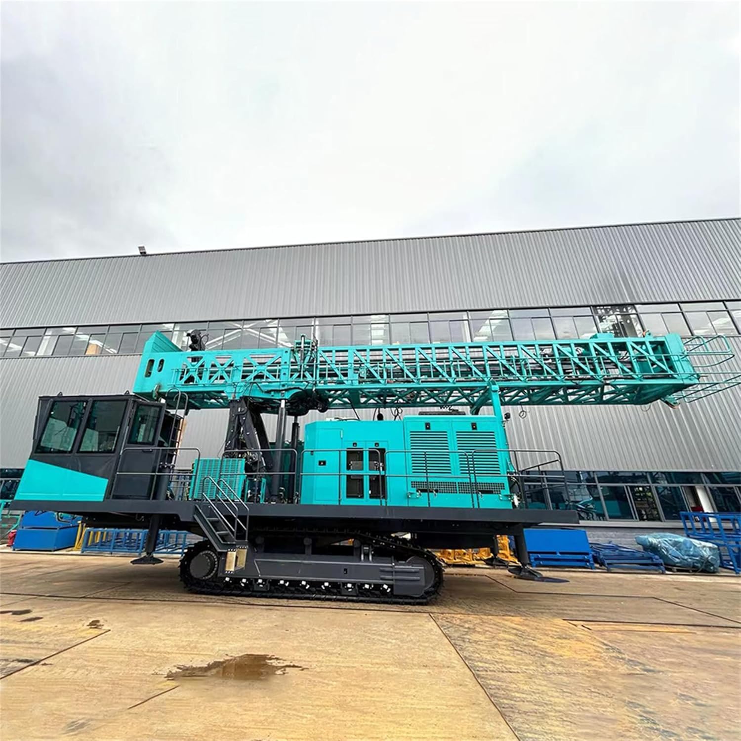 crawler water well drilling rig review,tracked borehole drilling equipment pros cons,best water well drilling rig for uneven terrain,crawler drilling rig worth buying,should I buy a crawler water well drilling rig,crawler drilling rig vs truck-mounted rig performance testing and real-world results